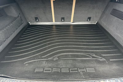 2023 Porsche Cayenne Base