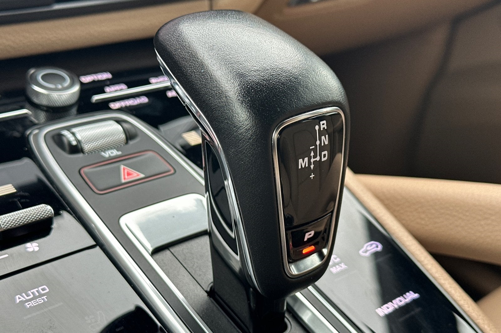 2023 Porsche Cayenne Base